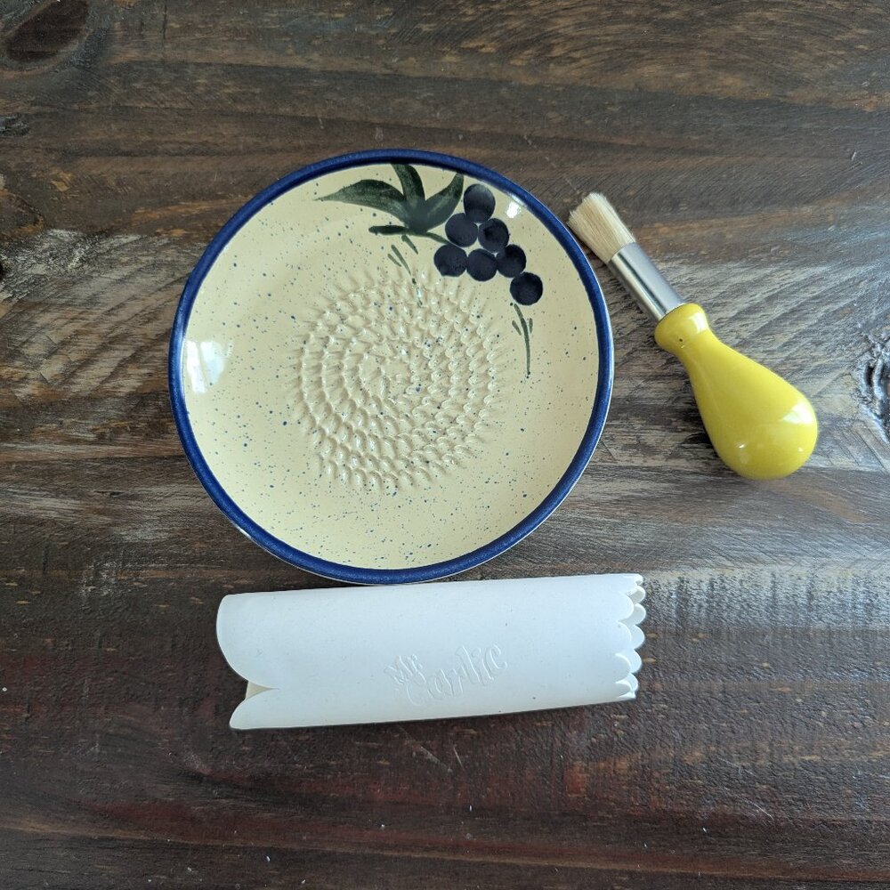 Garlic Grater Plate 5" Zester Yellow Ceramic Claytan Tableware w Brush & Peeler